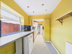 Kitchen- click for photo gallery